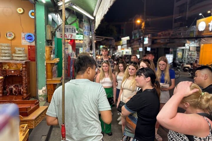 Saigon Night Walking Food Tour: Local Eats & Hidden District 7 photo 2
