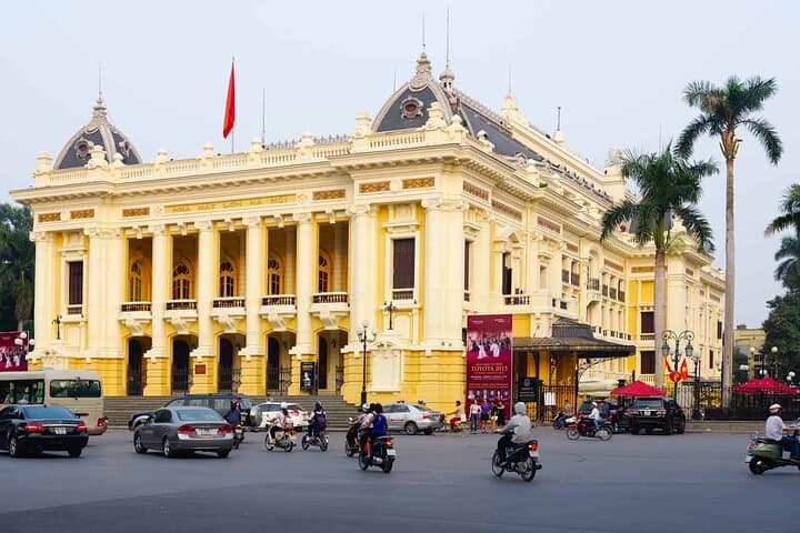 12-Day Cross Vietnam and Siem Reap: Hanoi to Angkor Cultural Adventure photo 4