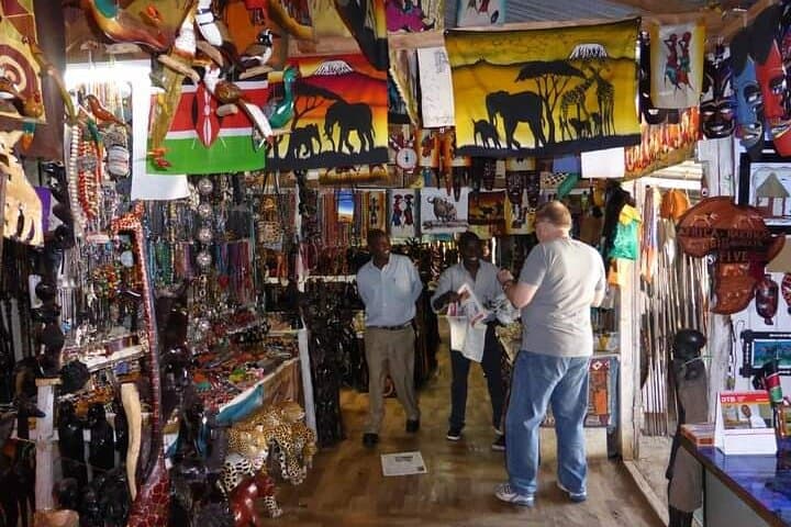 Karen Blixen & Giraffe Centre: Nairobi Cultural Shopping and Conservation Tour photo 1