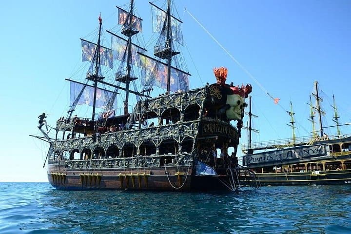 Alanya Pirate Yacht Tour: Swim Caves, Lunch & Dolphins photo 3