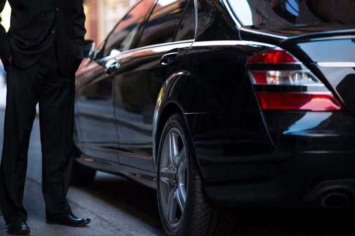 Arrival in Style: Private Luxury Airport Transfer to New Orleans (MSY) photo 2