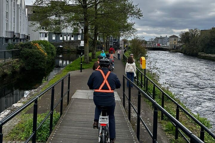 Explore Galway by eBike: 3-Hour Guided City Tour with Smart Helmets photo 5