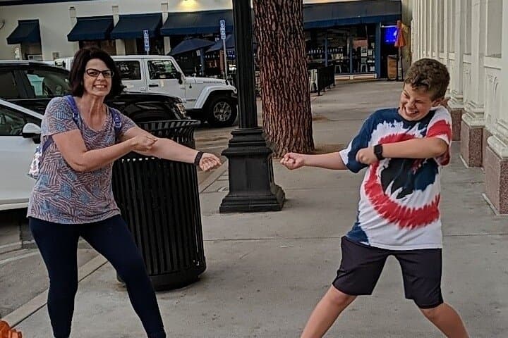 Palmdale Zombie Scavenger Hunt: App-Led Urban Survival Game photo 3