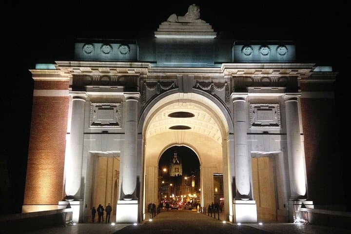 Two-Day Australian Western Front Tour from Arras: Explore Battlefields & Memorials