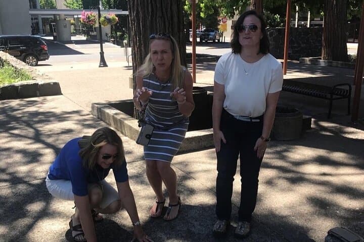 Zombie Scavenger Hunt Riverside: Interactive 1-Hour City Survival Game photo 6