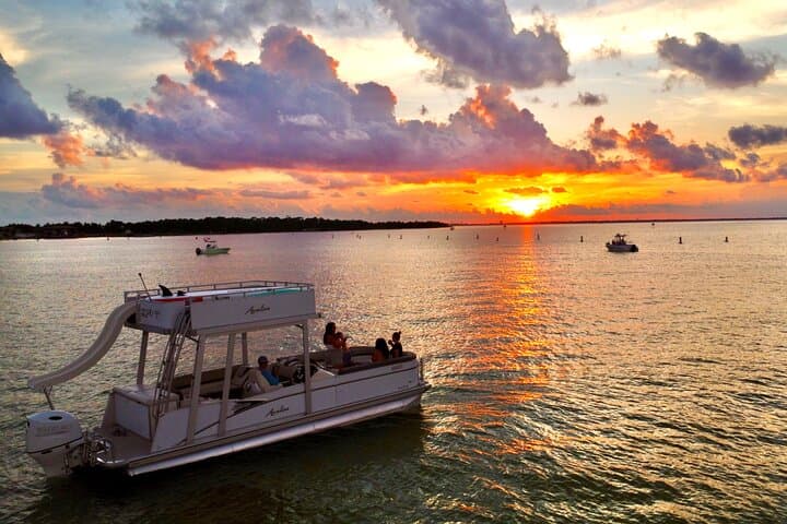 Private Luxury Sunset Cruise in Panama City Beach: Dolphin-Watching Evening Bay Cruise photo 1