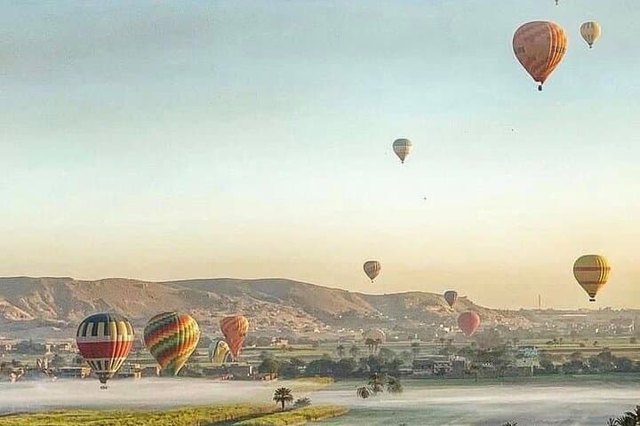 Luxor Sunrise Hot Air Balloon: Dawn Flight Over Ancient Temples photo 4