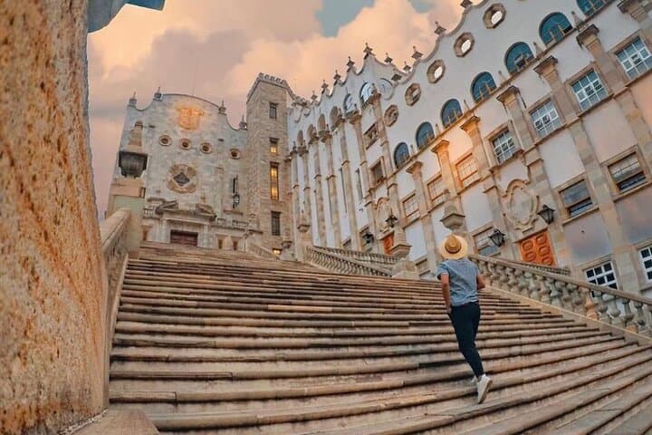 guanajuato-private-walking-tour-historic-city-walk photo 2
