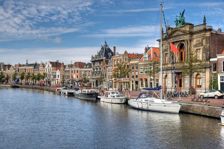 Self-Guided Haarlem City Walk with 7-Language Audio Guide