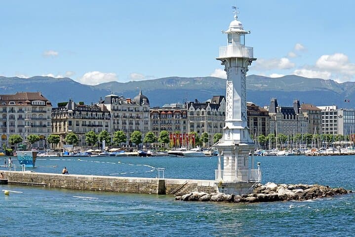 Annecy and Geneva Private Day Tour — Lake Annecy, Old Town & Geneva Highlights photo 4