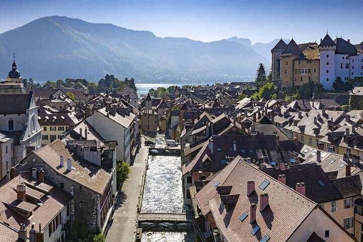 Annecy and Geneva Private Day Tour — Lake Annecy, Old Town & Geneva Highlights photo 3