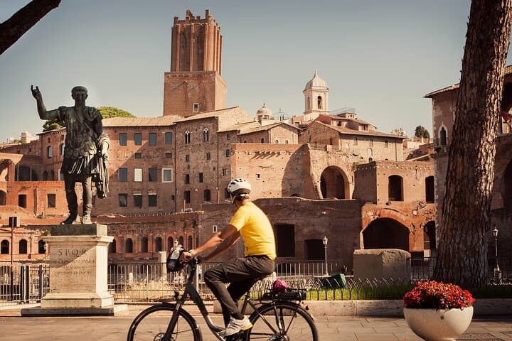 Taste of Rome by E-Bike: 12km Cannondale Highlights Tour photo 1