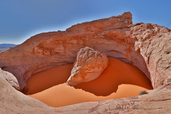 Cosmic Ashtray Hike: 8-Hour Escalante 4x4 and Desert Trek