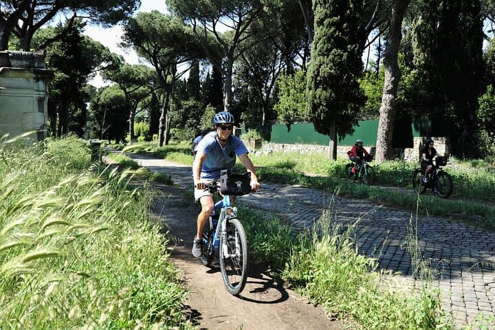 E‑Bike Appian Way Tour: Catacombs & Aqueducts Park from Rome photo 2