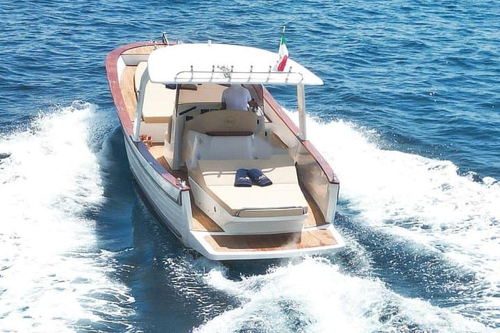 Sunset Boat Tour Along the Amalfi Coast: Positano Aperitif Cruise photo 3