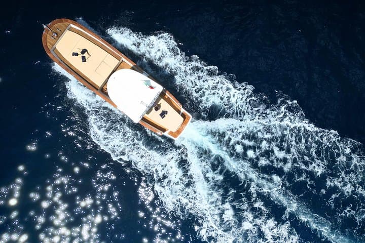 Sunset Boat Tour Along the Amalfi Coast: Positano Aperitif Cruise photo 2