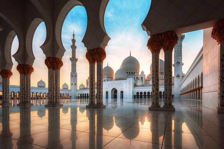 Dubai to Abu Dhabi Day Trip: Sheikh Zayed Mosque, Corniche & Heritage Village photo 3