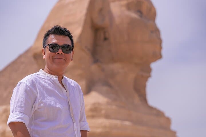 Giza Pyramids Professional Photography Tour at Khufu, Sphinx & Valley Temple photo 2