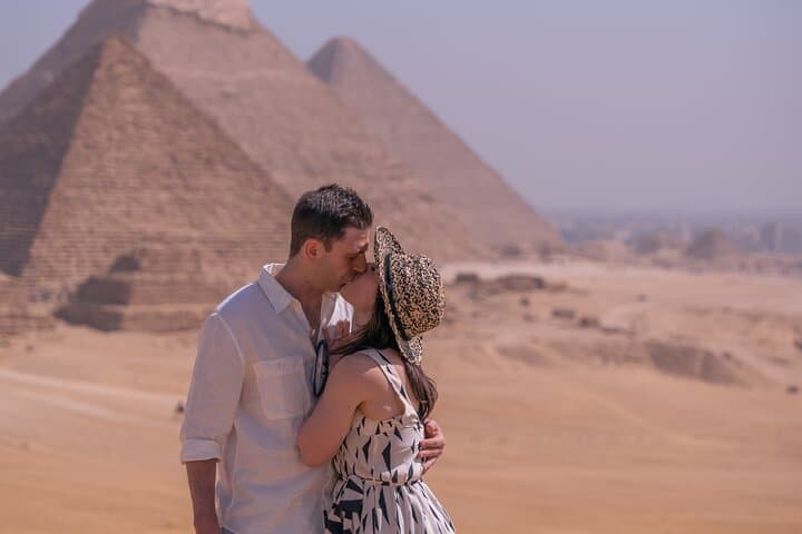Giza Pyramids Professional Photography Tour at Khufu, Sphinx & Valley Temple photo 5
