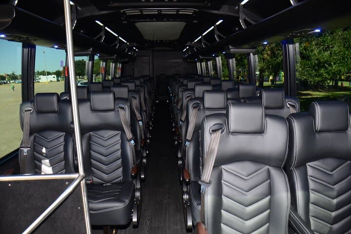 Private 39-Passenger Transfer from MSY/Port to Downtown New Orleans photo 4