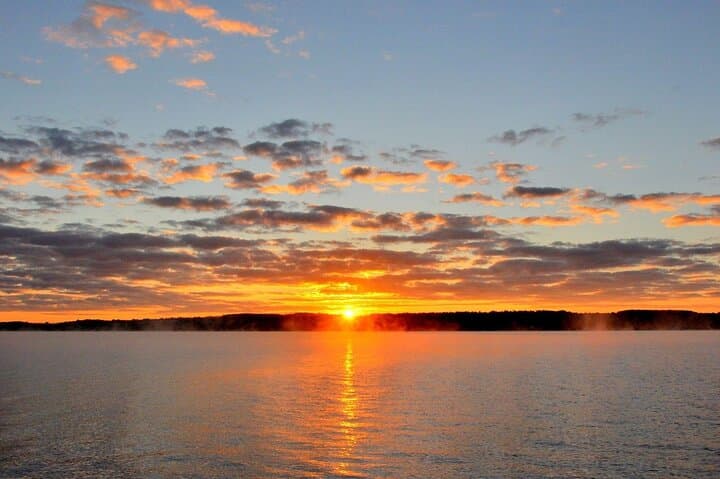 Sunset Luxe: 2-Hour Canandaigua Lake Cruise on a Luxury Tri-Toon photo 2