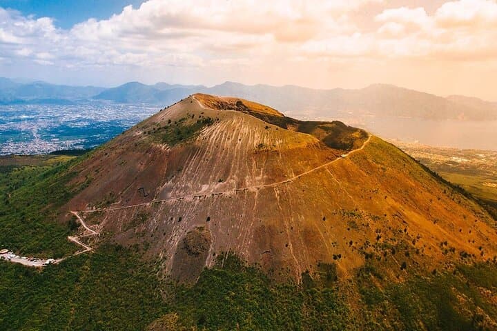 Mount Vesuvius & Pompeii Private Day Tour from Naples: Volcano Hike and Roman Ruins photo 2