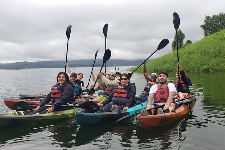 Women-Led Kayaking on Lake Arenal: Wildlife, Volcano Views, and Personalized Tours photo 4