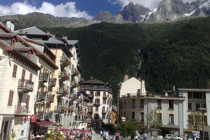 Full-Day Private Excursion to Chamonix: Aiguille du Midi, Mer de Glace & Aiguilles Rouges photo 6