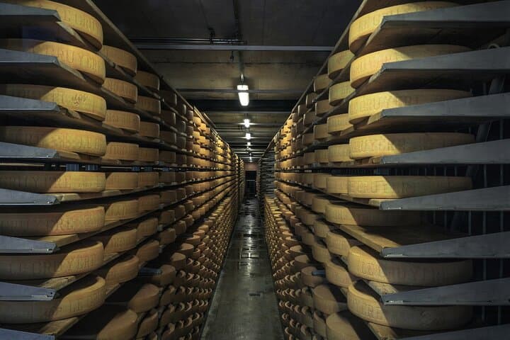 Full-Day Private Tour to Gruyères from Geneva — Cheese, Chocolate & Castle photo 2