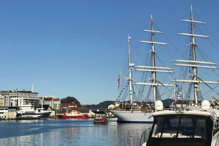 Exploring Bergen’s Classics: A Private Walking Tour Through History and Harbor photo 6