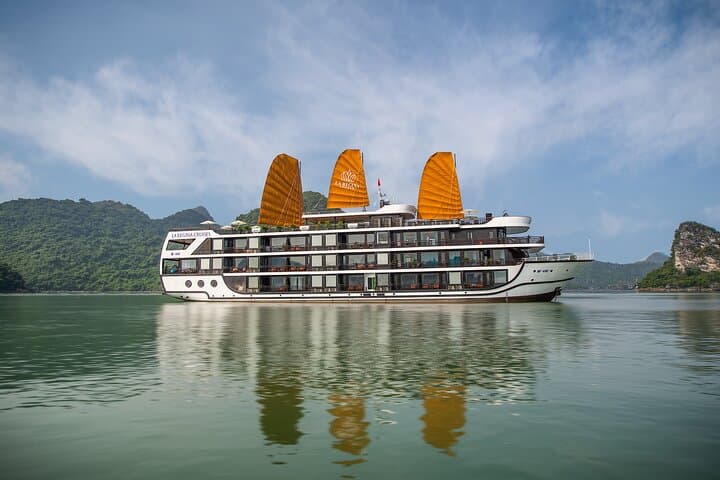 La Regina Legend: 2-Day Luxury Cruise in Lan Ha Bay & Cat Ba photo 2