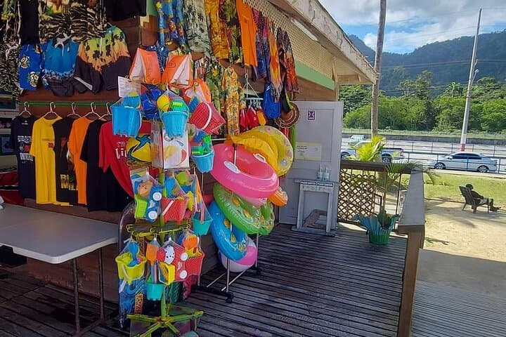 Maracas Beach Tour: Northern Range Drive, Lookout & Bake-and-Shark Experience photo 3