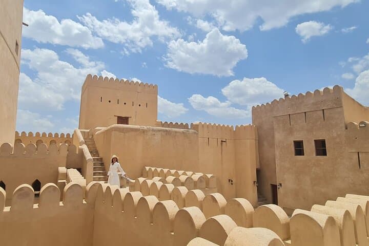 Muscat to Nizwa: Full-Day Forts Tour — Nizwa Fort, Bahla Fort & Jabrin Castle