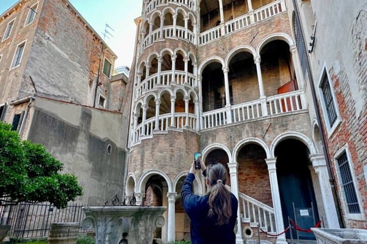 Venice in a Day: St. Mark's, Doge's Palace & Gondola Ride — Full-Day Guided Experience photo 6