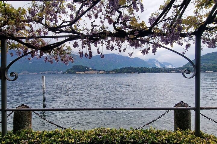 Day trip from Milan to Lake Como and Bellagio with public boat cruise photo 5