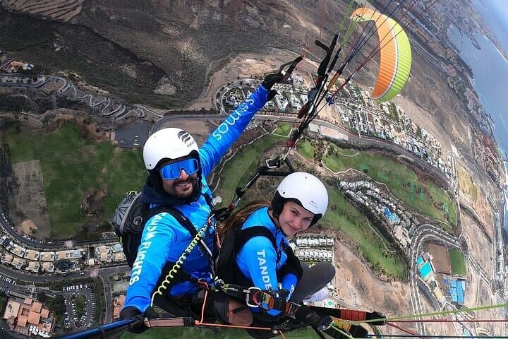 Tenerife South Tandem Paragliding Over Adeje: Panoramic Flights & Aerobatics photo 4
