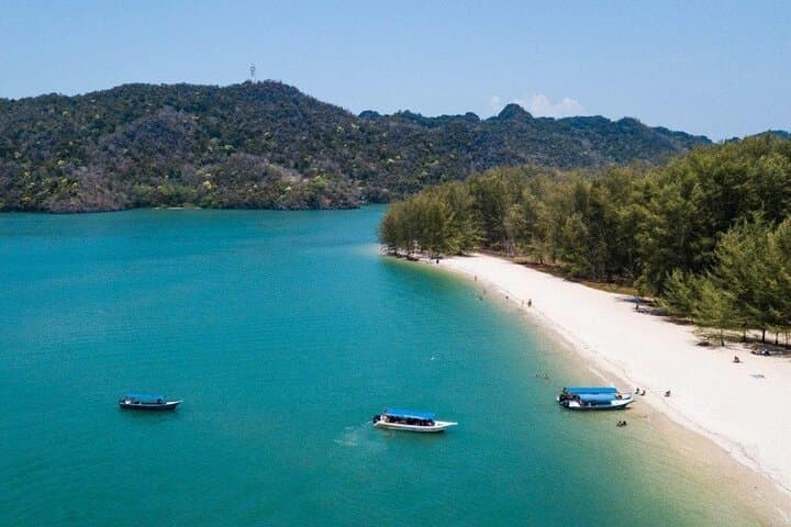 Langkawi SkyCab & Tanjung Rhu Private Tour: Cable Car, SkyBridge & Kilim Karst Geopark photo 4