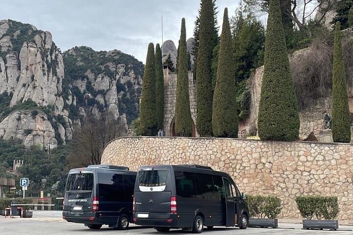 Half-Day Visit to Montserrat: Monastery, Trails, and Views from Barcelona