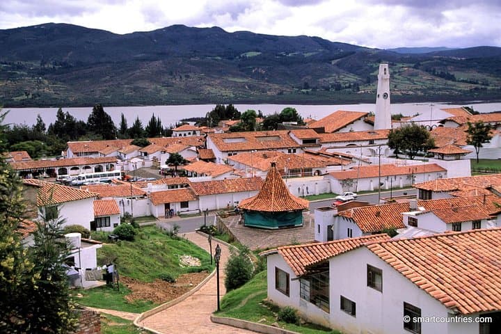 Guatavita Town & Tominé Reservoir Boat Tour with Coffee Tasting photo 2