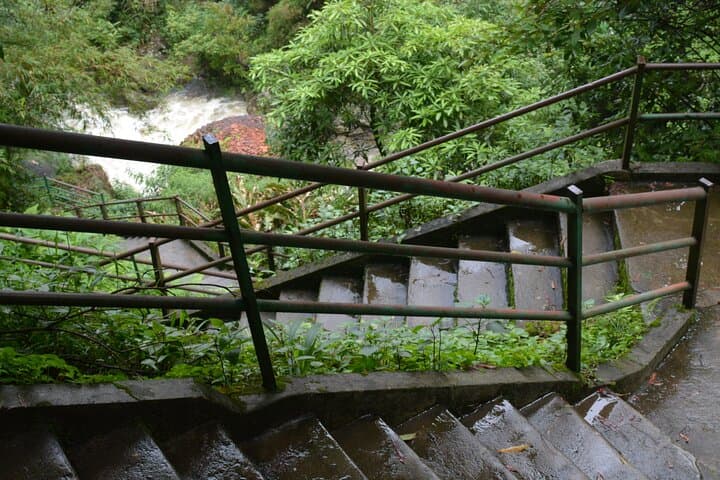Sapa Waterfalls & O Quy Ho Pass: Full-Day Tour to Silver and Love Falls photo 4