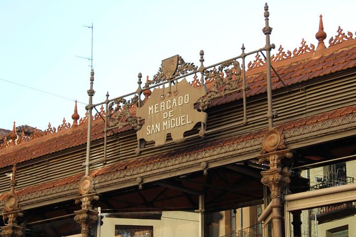 Private Walking Tour: Madrid Center & Retiro Highlights