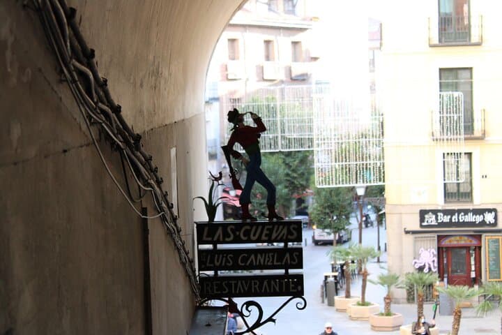 Private Walking Tour: Madrid Center & Retiro Highlights photo 2