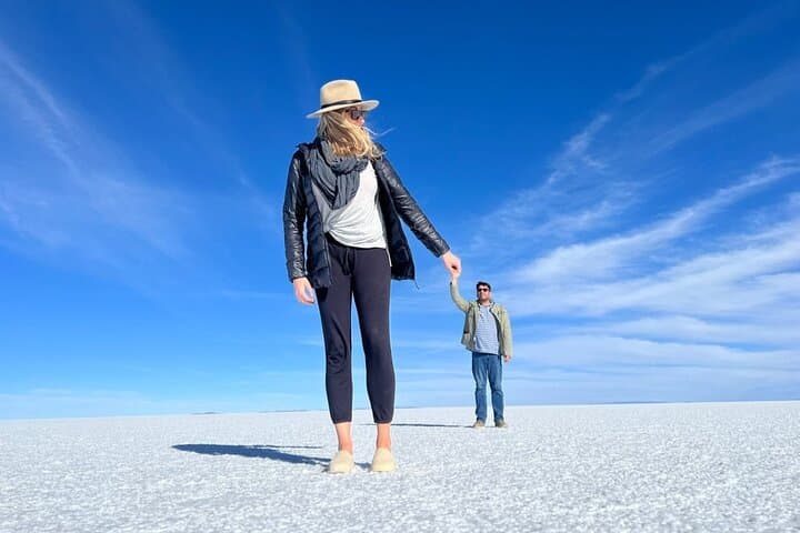 Crossing the Atacama to Salar de Uyuni: 2-Day Bus Tour with Incahuasi & Tunupa photo 4