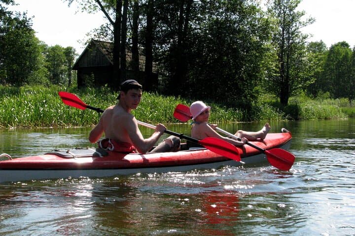 Self-Guided Kayaking on the Žeimena River — 18 km of Clear Water and Pine-Coast Exploration