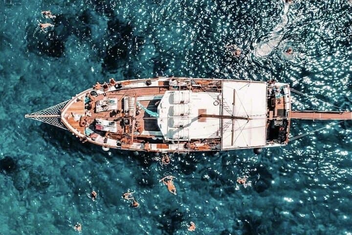 Koufonissia and Rina Cave Cruise with Onboard BBQ — Day Trip from Naxos