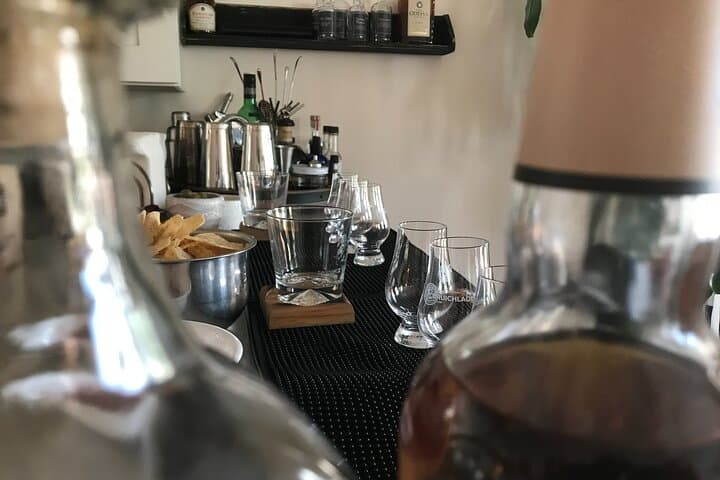 Bourbon Basics: West Village Whiskey Tasting with Expert Host photo 4