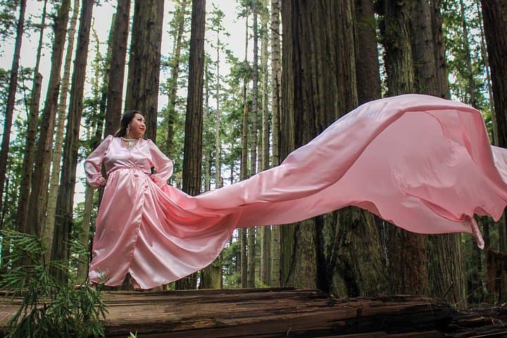Flying Dress Photoshoot in Humboldt County — Old Town Eureka, Redwoods & Coast photo 2