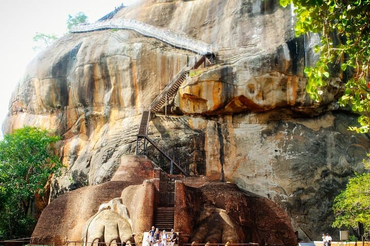 15-Day Private Sri Lanka Tour with Driver — Culture, Wildlife & Hill Country photo 5