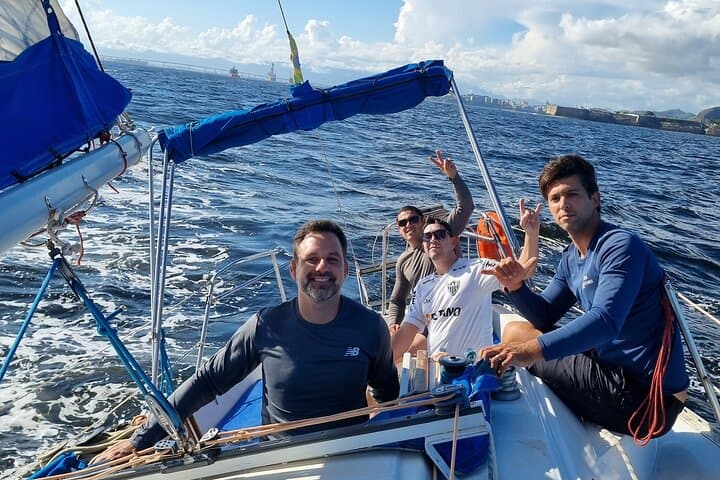 Sail Guanabara Bay: Urca to Copacabana 3-Hour Coastal Sailing Tour photo 2