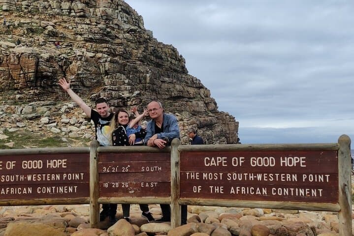 Cape Point & Boulders Beach Penguins: Full-Day Private Tour from Cape Town
